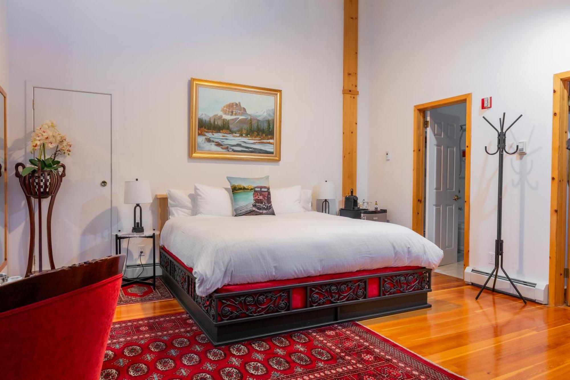 Beaujolais Boutique B&B At Thea'S House Банф Экстерьер фото